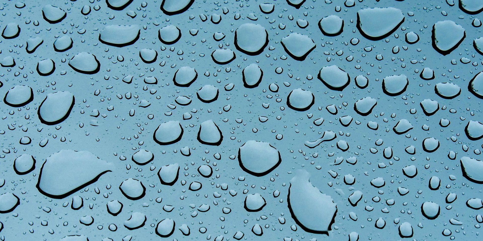 close-up-of-raindrops