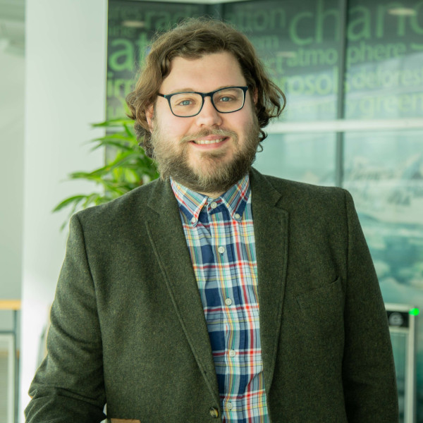 michael-angus-600x600