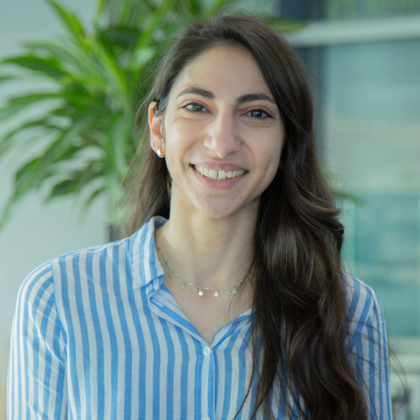 nefeli-makrygianni-600x600